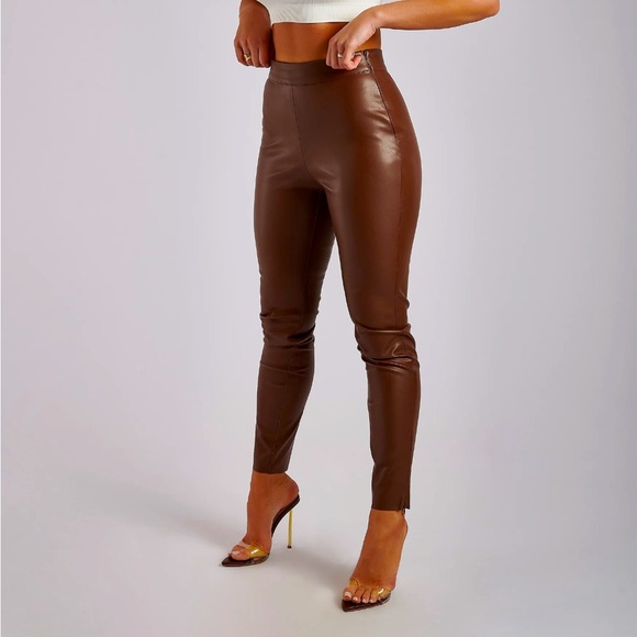 Shayla skinny leg split pant by Meshki - Picture 3 of 15